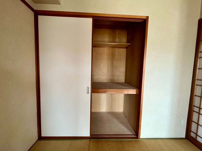 物件内観写真10　(居室)