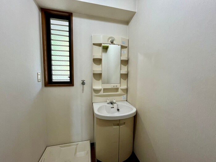 物件内観写真15　(洗面)