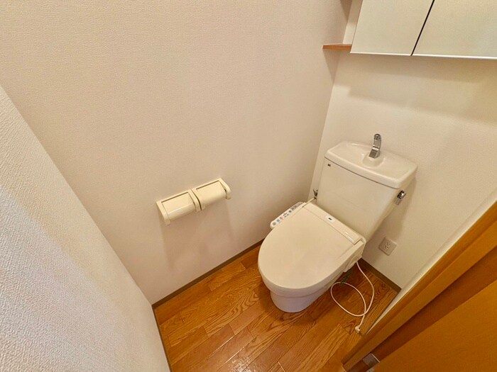 物件内観写真12　(トイレ)