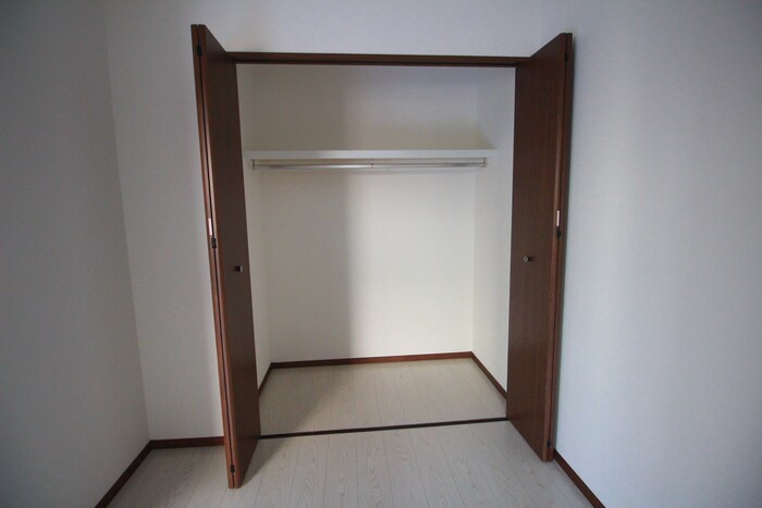 物件内観写真13　(収納)