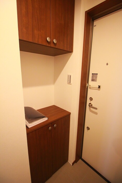 物件内観写真14　(玄関)