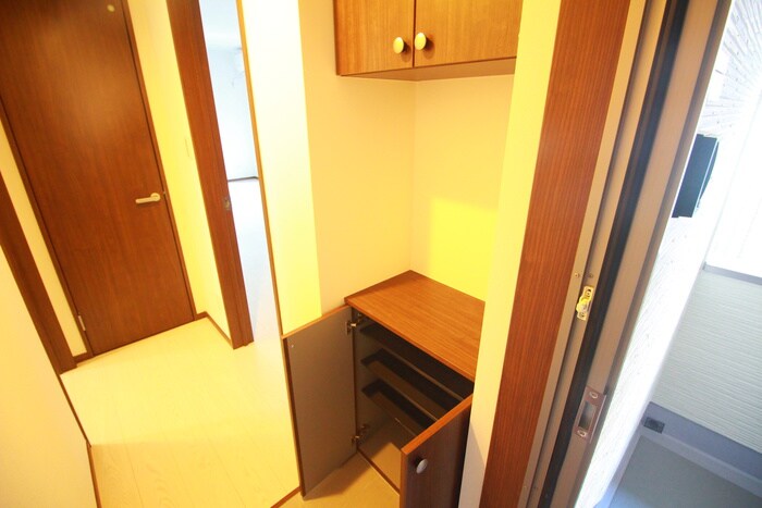 物件内観写真17　(靴箱)