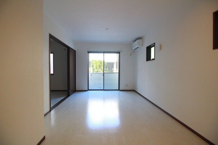 物件内観写真19　(居室)