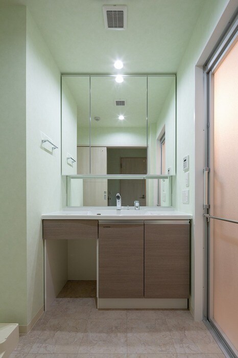 物件内観写真11　(洗面)