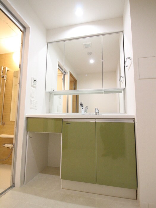 物件内観写真13　(洗面)