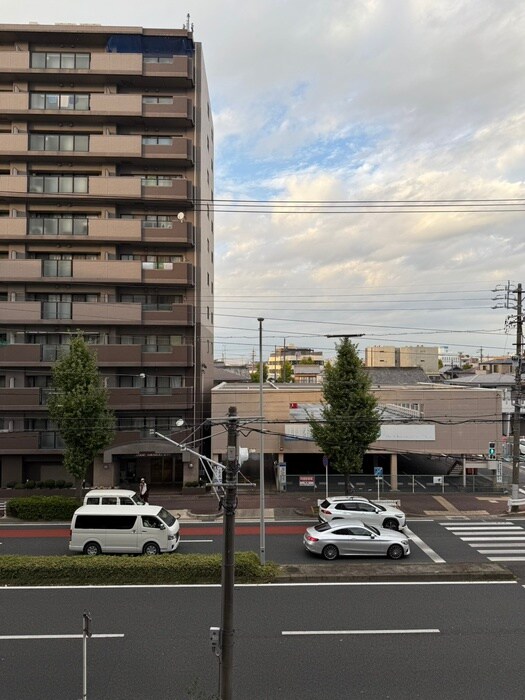 物件内観写真18　(室内からの展望)