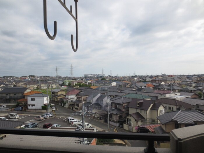 物件内観写真16　(室内からの展望)