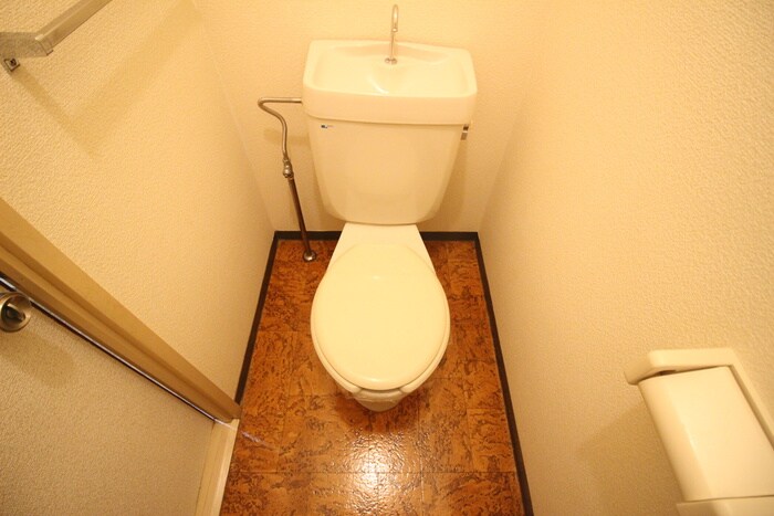 物件内観写真14　(トイレ)