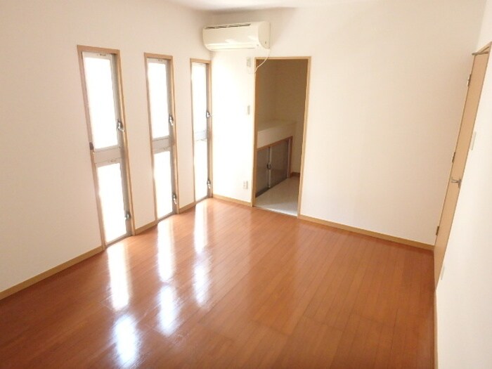 物件内観写真7　(居室)