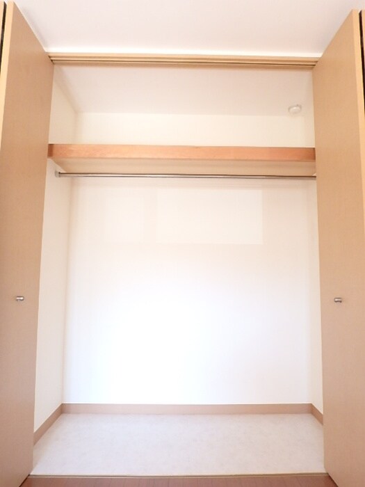 物件内観写真13　(収納)