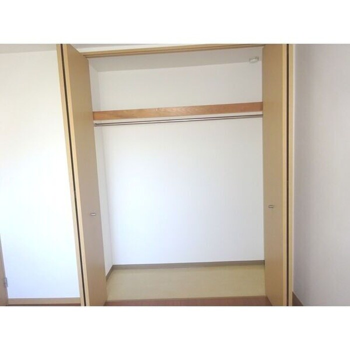 物件内観写真15　(収納)