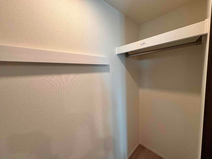 物件内観写真10　(収納)