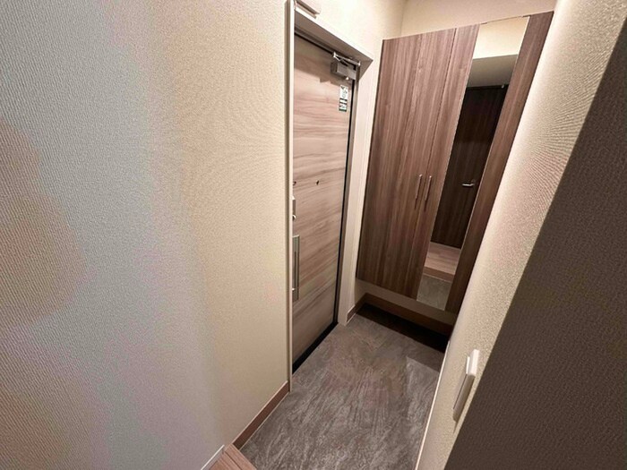 物件内観写真14　(玄関)