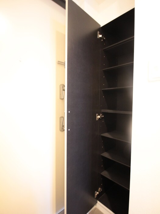 物件内観写真7　(靴箱)