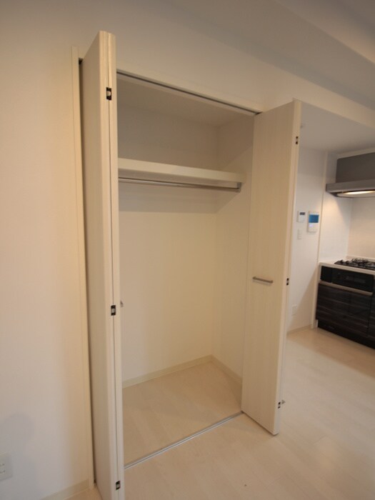 物件内観写真15　(収納)