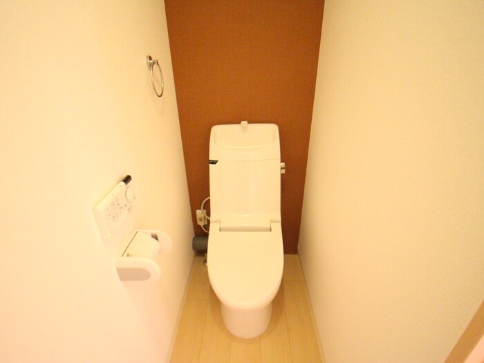 物件内観写真13　(トイレ)