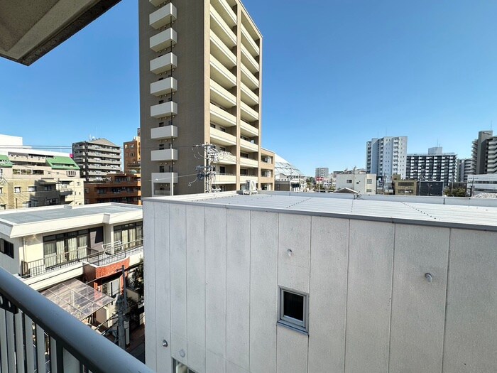 物件内観写真16　(室内からの展望)