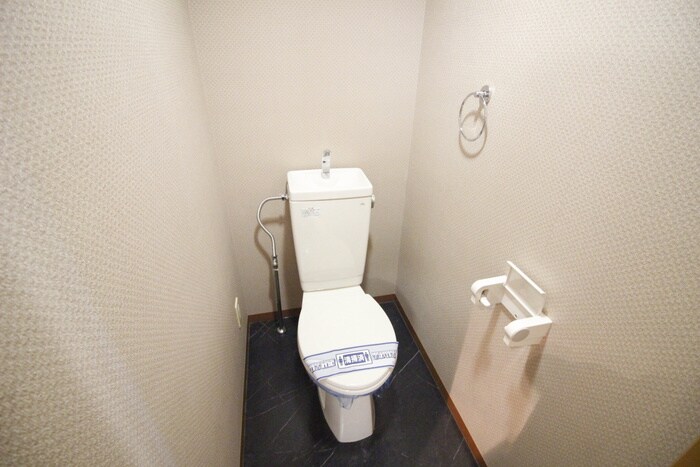 物件内観写真14　(トイレ)