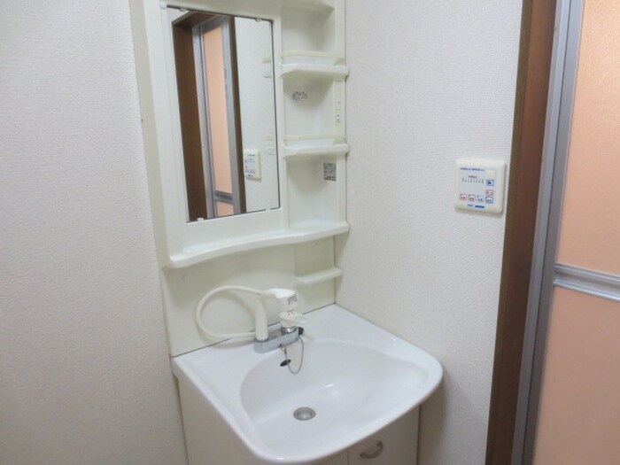 物件内観写真10　(洗面)