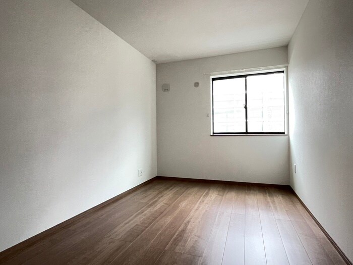 物件内観写真16　(居室)