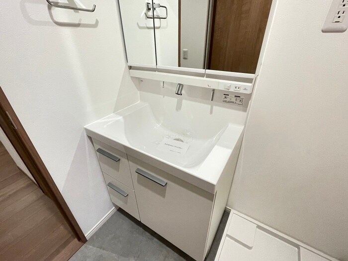 物件内観写真17　(洗面)