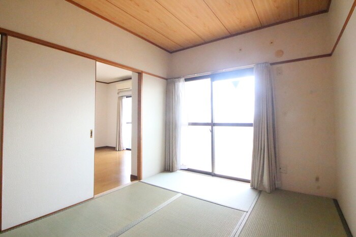 物件内観写真12　(居室)