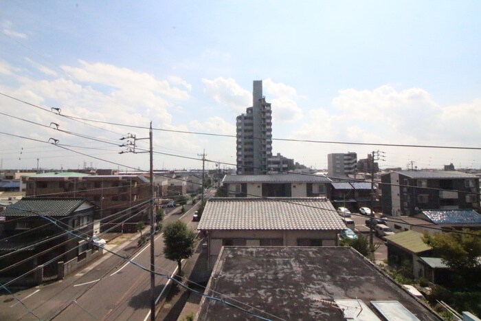 物件内観写真21　(室内からの展望)