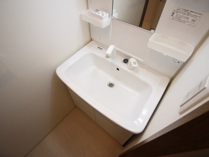 物件内観写真12　(洗面)