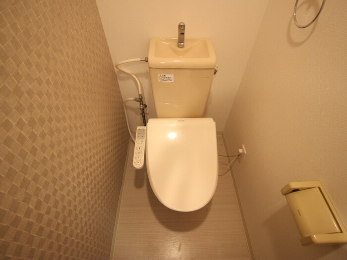 物件内観写真14　(トイレ)