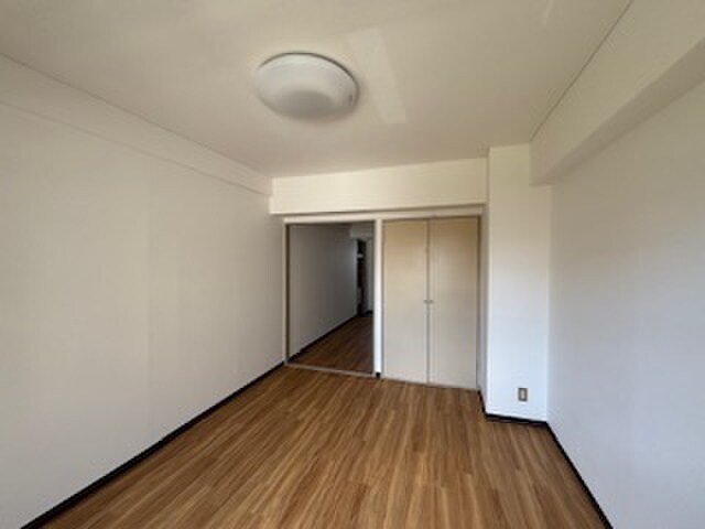 物件内観写真6　(居室)