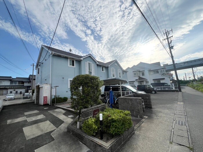 物件外観写真2　(外観写真)