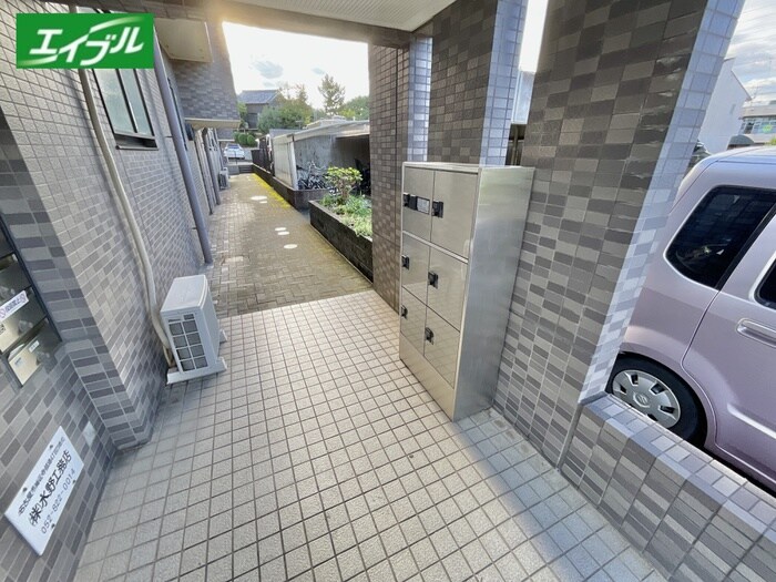 物件外観写真3　(建物設備)