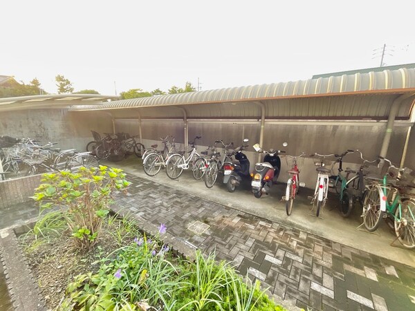 駐輪場
