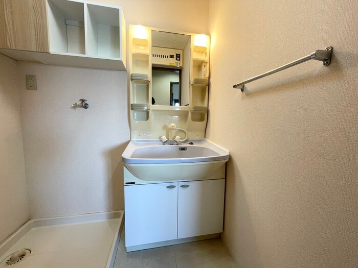 物件内観写真12　(洗面)