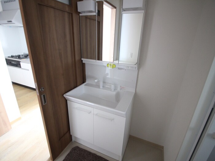 物件内観写真10　(洗面)