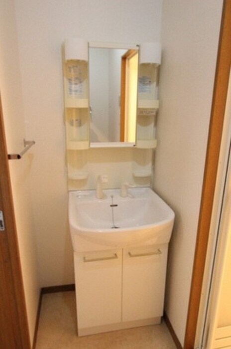 物件内観写真10　(洗面)