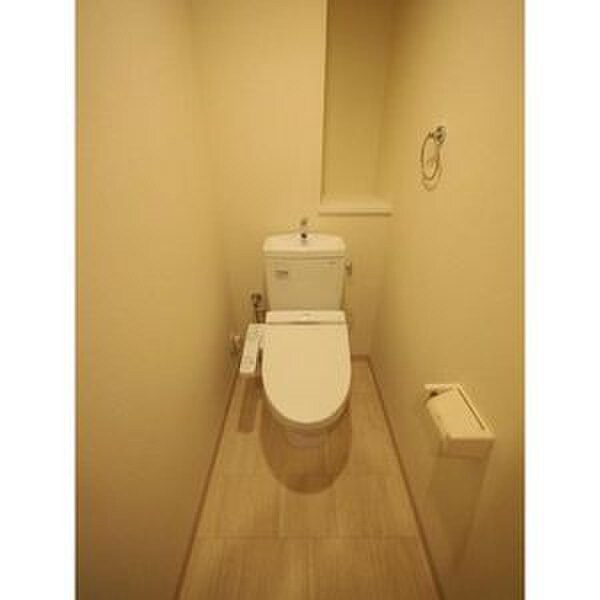 物件内観写真14　(トイレ)