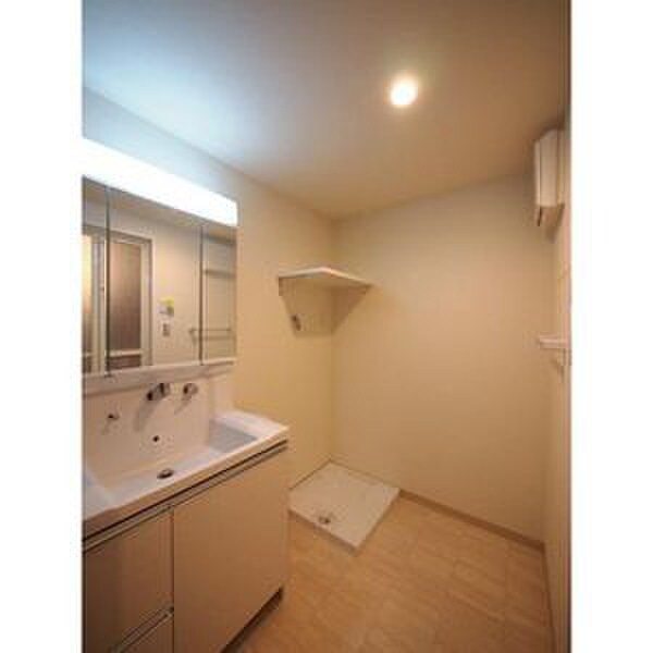 物件内観写真15　(洗面)