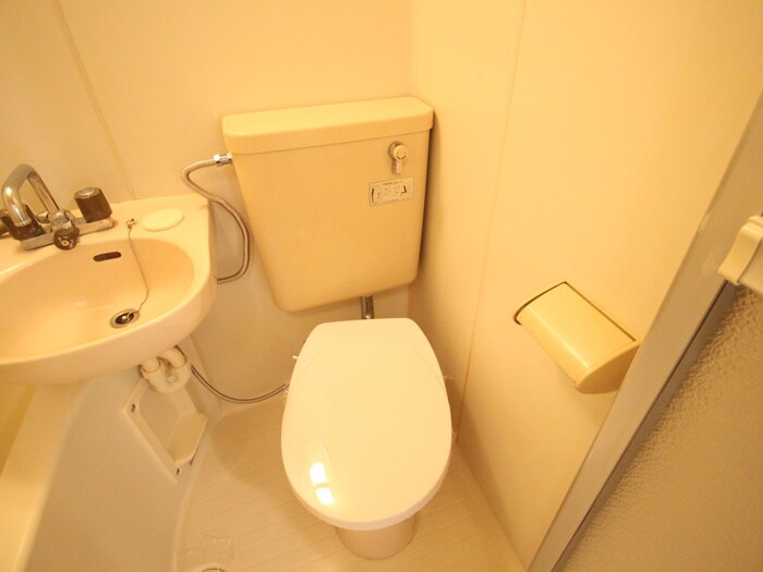 物件内観写真15　(トイレ)