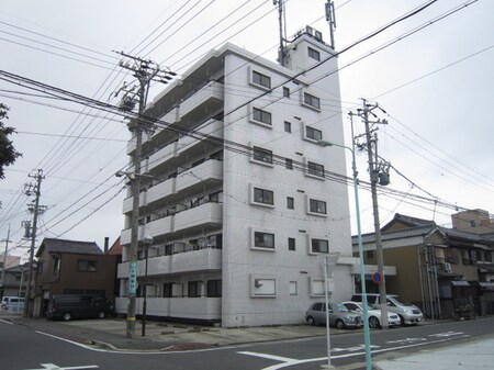 ﾄﾞﾐｰﾙ山田外観写真