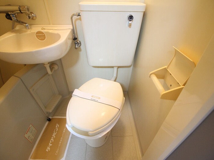 物件内観写真9　(トイレ)