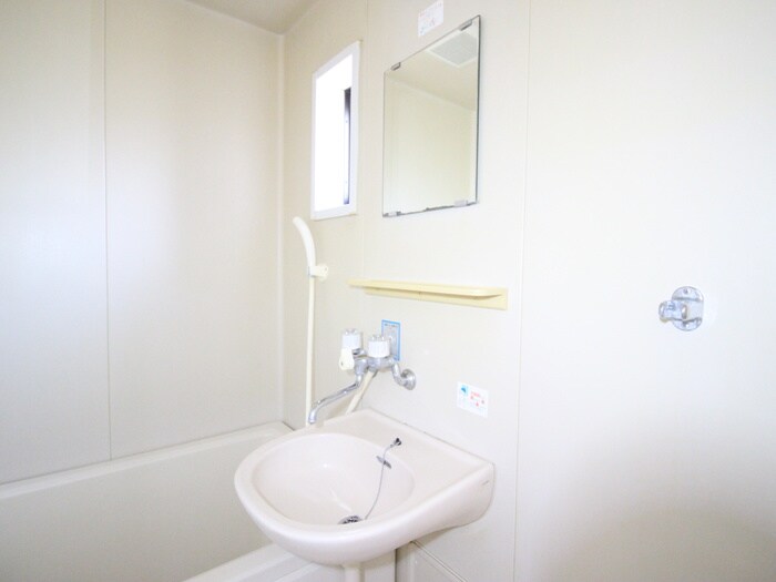 物件内観写真13　(洗面)