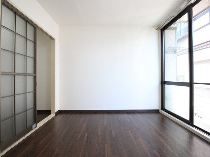 物件内観写真18　(居室)