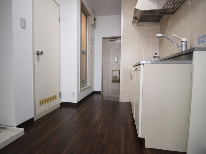 物件内観写真22　(廊下)