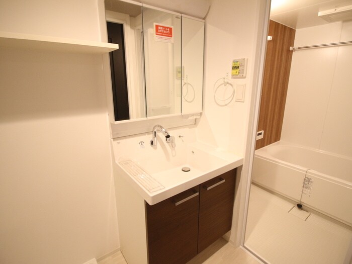 物件内観写真10　(洗面)