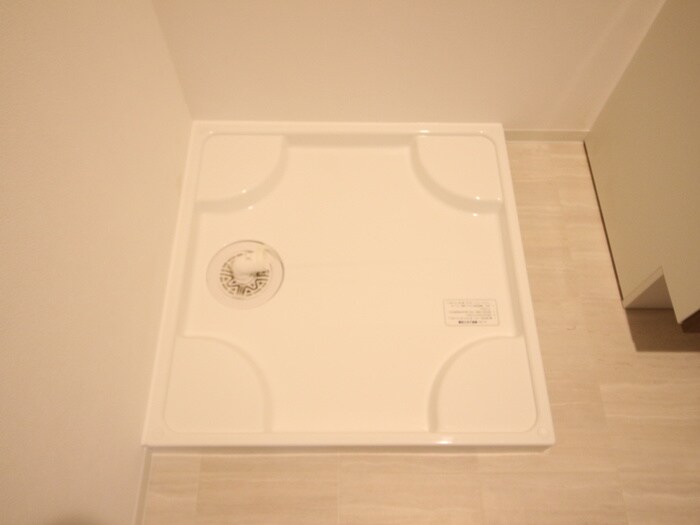 物件内観写真12　(洗濯機置場)