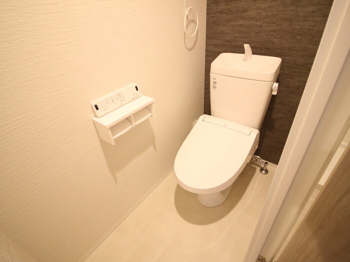 物件内観写真14　(トイレ)