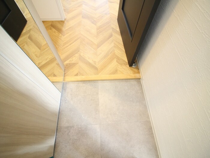 物件内観写真22　(玄関)