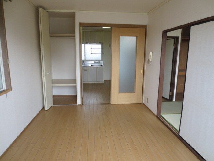 物件内観写真5　(居室)