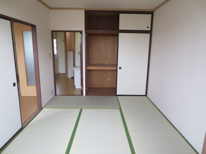 物件内観写真6　(居室)